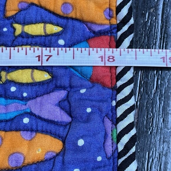 Handmade Small Quilt Table Working Space Door Mat Fabric Fish 18.5 x 27 In - Picture 8 of 9